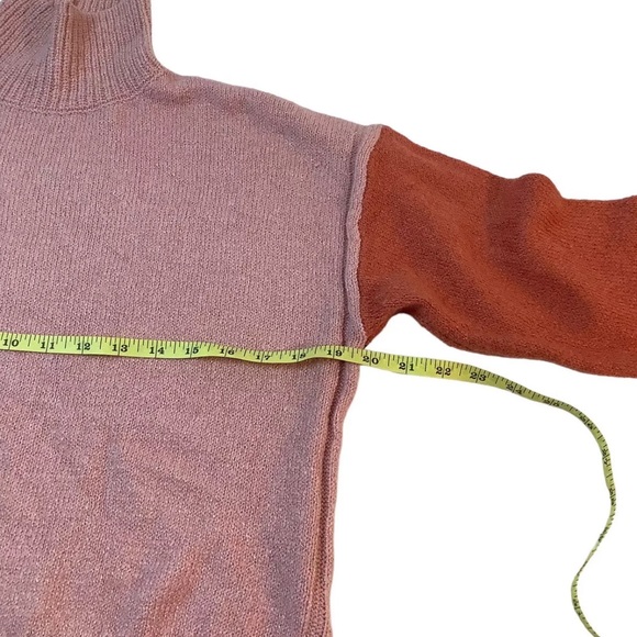 Time and Tru Women's Color Blocked Pink Mock Neck Sweater Size M - Picture 10 of 13
